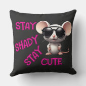 可愛いネズミを残して日陰 クッション (裏面)