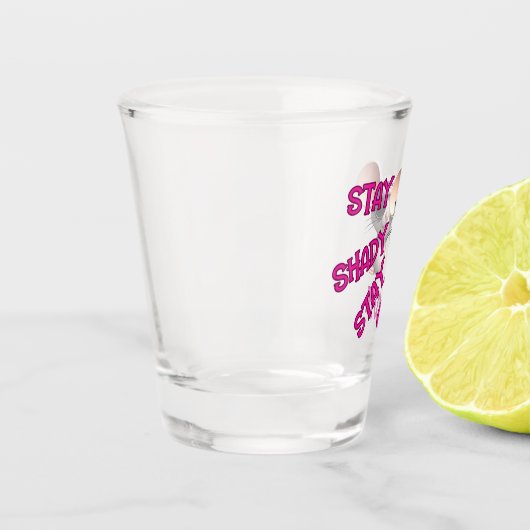 可愛いネズミを残して日陰 ショットグラス (左)