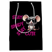 可愛いネズミを残して日陰 ミディアムペーパーバッグ (正面)