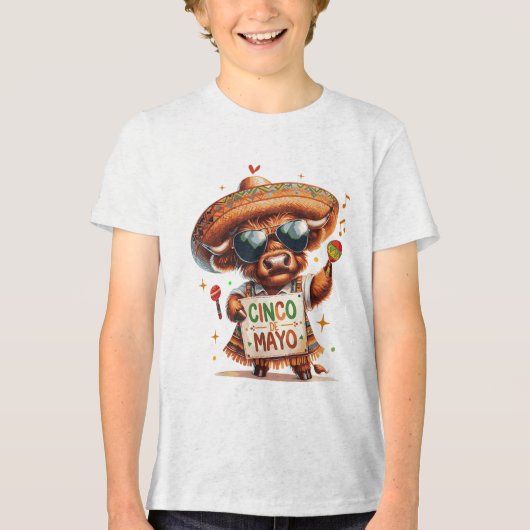 可愛いハイランドカウポンチョcinco de Mayo Par トライブレンドＴシャツ (正面)