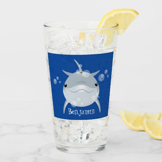 可愛いハッピーかわいいイルカ漫画 タンブラーグラス (アイス裏面)