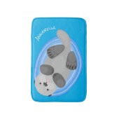 可愛いハッピーシーオッターブルー漫画イラストレーション バスマット (正面縦)