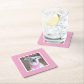 可愛いハッピードッグとソウルフルな目誕生日ピンク スクエアペーパーコースター (インサイチュ)