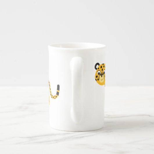 可愛いハッピーマンガチーテボーン中国マグカップ ボーンチャイナマグカップ (裏面)