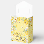 可愛いハニービーイエローフローラ1歳の誕生日1 フェイバーボックス (見開き)