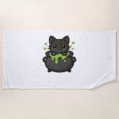 可愛いハロウィンクラシック黒猫Tシャツ ビーチタオル (正面)