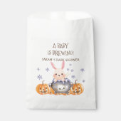 可愛いハロウィーンカルドロンベビーがシャワーを醸造 フェイバーバッグ (正面)