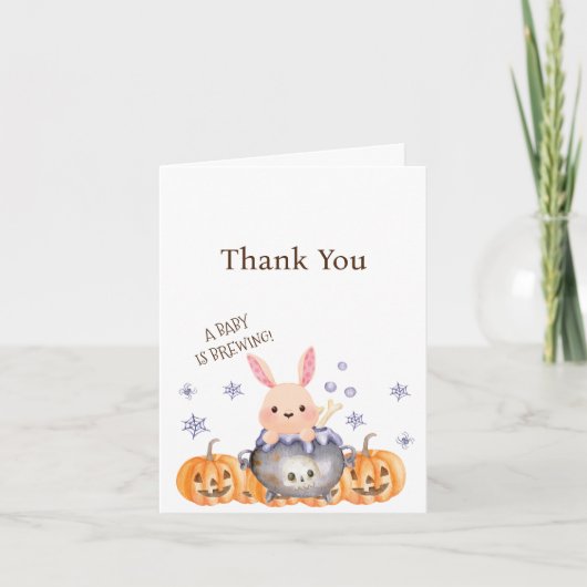 可愛いハロウィーンカルドロンベビーがシャワーを醸造 招待状 (正面)