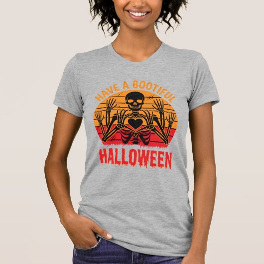 可愛いハロウィーン スケルトン ハート レトロ 日没 デザイン Tシャツ (正面)