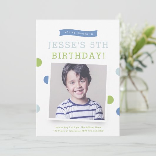 可愛いバナーPok a Dot Boysの写真の誕生日パーティー 招待状 (スタンド正面)