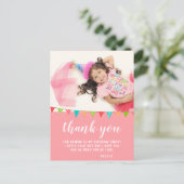 可愛いバンティング旗ピンク誕生日写真ありがとう ポストカード (スタンド正面)