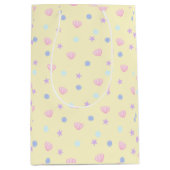 可愛いパステルシーシェルとレモンシフォンの真珠 ミディアムペーパーバッグ (正面)