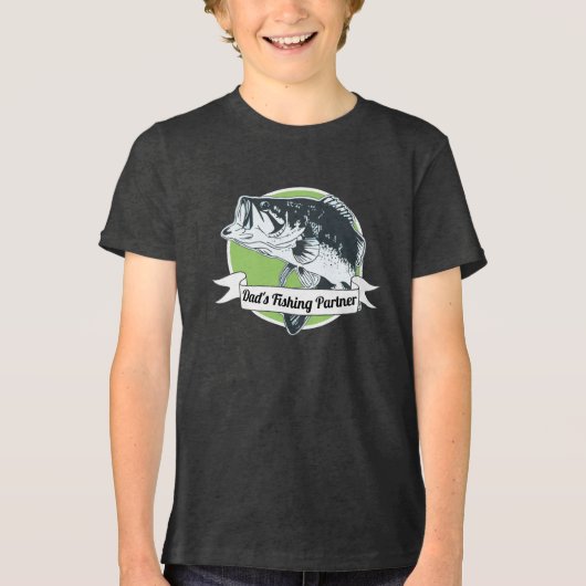 可愛いパパの魚釣りパートナーLargemouth Bass トライブレンドTシャツ (正面)