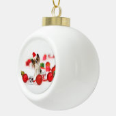 可愛いパピヨンドクリスマスサンタハット セラミックボールオーナメント (右)