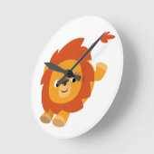 可愛いパーキーな漫画のライオンの壁時計 ラウンド壁時計 (傾斜)