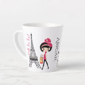 可愛いパーソナライズされたガール&キャットエッフェルタワーパリ カフェラテマグ (左アングル)