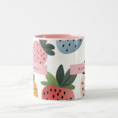 可愛いパーソナライズされたフルーツいちご柄 ツートーンマグカップ (中央)