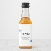 可愛いパーソナライズされたブルーフットプリント赤ちゃんシャワーミニ リキュールボトルラベル (正面)