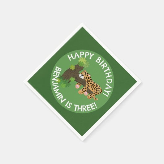 可愛いヒョウパーソナライズされたマンガの誕生日 スタンダードカクテルナプキン (角)