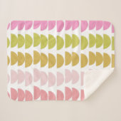 可愛いピンクとライム幾何学模様 シェルパブランケット (正面(横))