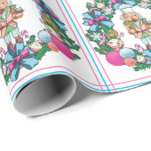 可愛いピンクと青のクリスマスくるみ割りリース ラッピングペーパー (ロールコーナー)