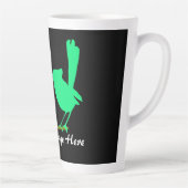 可愛いピンクのキスをする緑の鳥の枝名 カフェラテマグ (右)