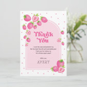 可愛いピンクのストロベリーベリーの最初の誕生日 サンキューカード (スタンド正面)