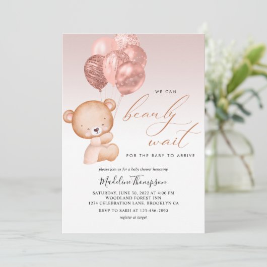 可愛いピンクのバルーン私たちは赤ちゃんシャワーを待つことができる 招待状 (スタンド正面)
