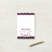 可愛いピンクのポープリント獣医の名前 ポストイット (デスク上)