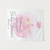 可愛いピンクの子猫と赤ちゃんガールシャワーへようこそ タペストリー (正面(横))