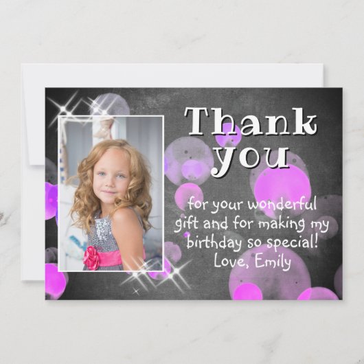 可愛いピンクの泡チョークボードガールフォト誕生日 サンキューカード (正面)
