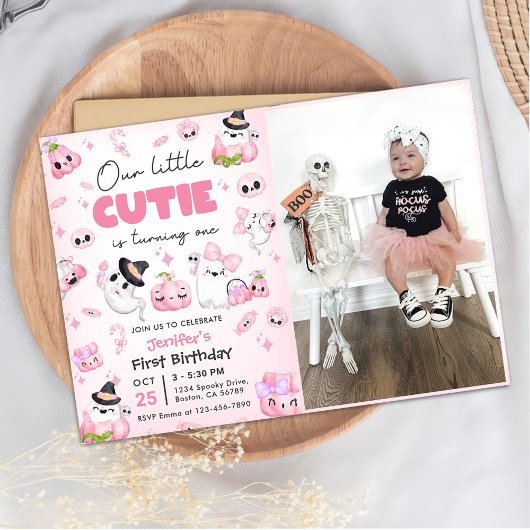 可愛いピンク幽霊ハロウィーン1stバースデーフォト 招待状