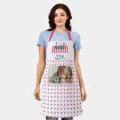 可愛いピンク最高ののハートお母さんの日 エプロン (着用した状態)