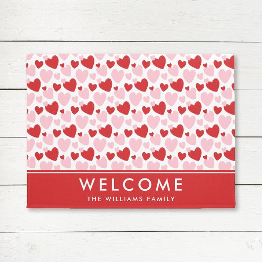 可愛いピンク赤い斑点のあるハートパターパーソナライズされたン ドアマット