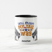 可愛いピーキングダルマチアン犬あなたが私の尻尾を作る マグカップ (中央)