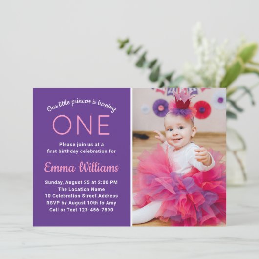 可愛いフォトピンク紫プリンセスガール1st誕生日 招待状 (スタンド正面)