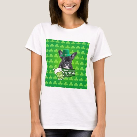 可愛いフランスのブルドッグ子犬ハットセントパトリックの日 Tシャツ (正面)