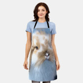 可愛いフランダース白と茶色のウサギ エプロン (着用した状態)