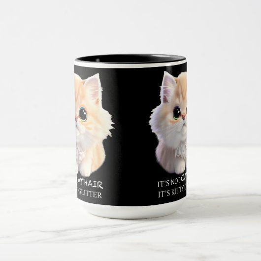 可愛いフワフワのオレンジと白い子猫 マグカップ (中央)