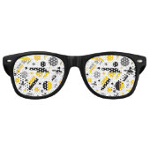 可愛いブラックイエローサッカーシルエットパターン レトロサングラス (正面)