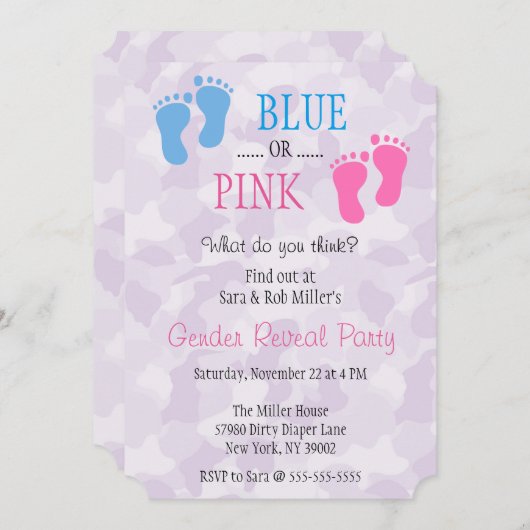 可愛いブルーまたはピンクのフットプリント性別リビール招待状 招待状 (正面/裏面)