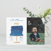 可愛いブルー、シルバー&金ゴールド | フォト最初の誕生日 招待状 (スタンド正面)