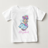 可愛いブロンドの人魚とイルカ誕生日Tシャツ ベビーTシャツ (正面)