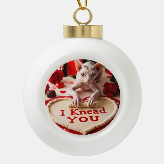 可愛いヘアレススフィンクス猫ねこ私ひざまずくカスタム セラミックボールオーナメント (正面)