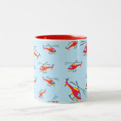 可愛いヘリ飛んでいるター ツートーンマグカップ (中央)