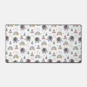 可愛いベビーおもちゃ柄 デスクマット (正面)