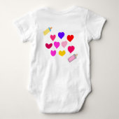 可愛いベビーキスをするキツネとバックカラフルプリント ベビーボディスーツ (裏面)