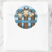 可愛いベビーキリン・トリオ、お子様の名前を追加 ラウンドシール (バッグ)