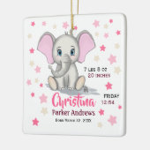 可愛いベビーゾウとピンクの耳ガール誕生統計 セラミックオーナメント (左)