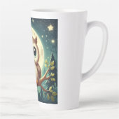 可愛いベビーフクロウ夜の月 カフェラテマグ (右)